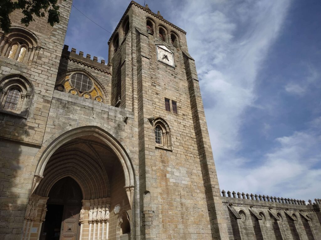 Frontal Catedral Évora