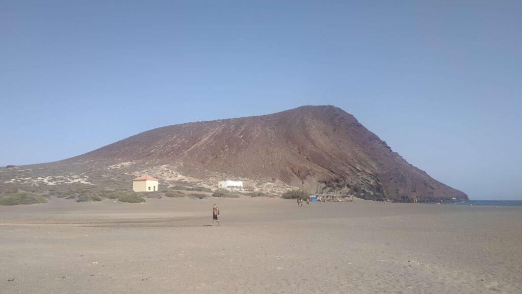 Playa de la Tejita y Montaña Roja, Tenerife