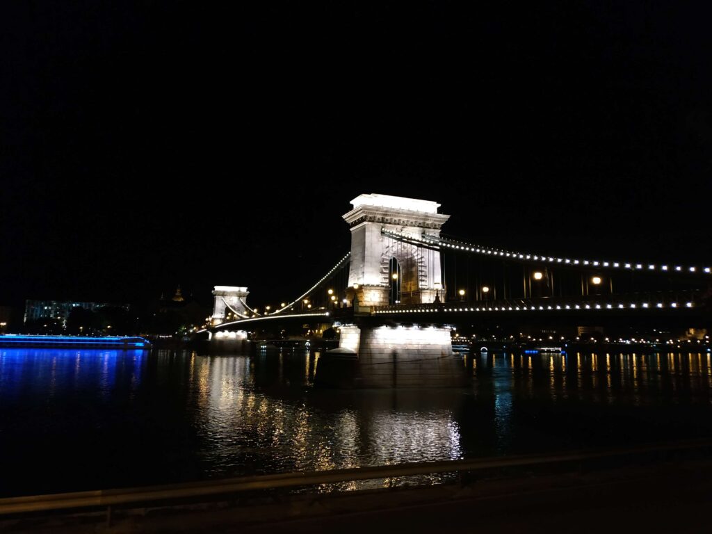 Puente de las Cadenas Noche
