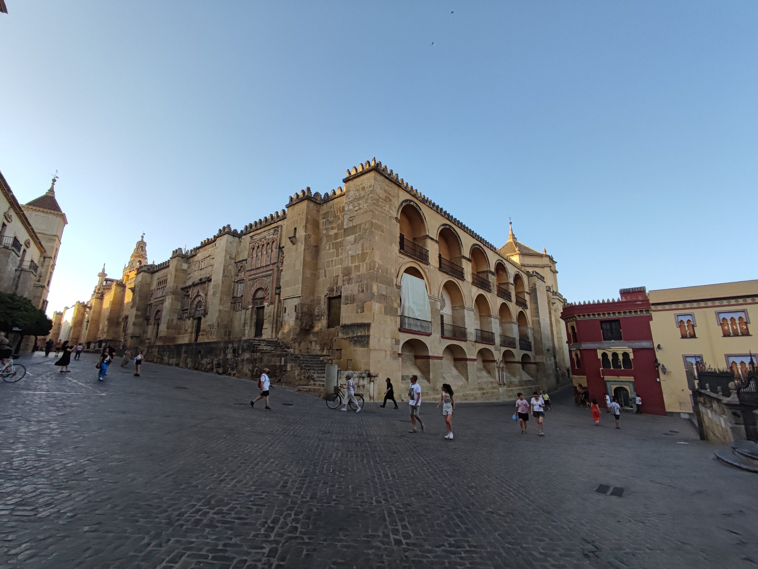 Esquina suroeste Mezquita-Catedral de Córdoba