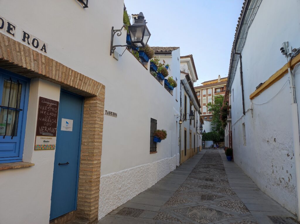 Calle Martín de la Roa