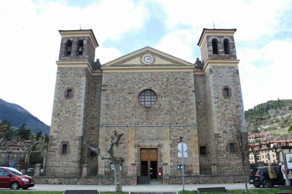 Iglesia parroquial de Potes