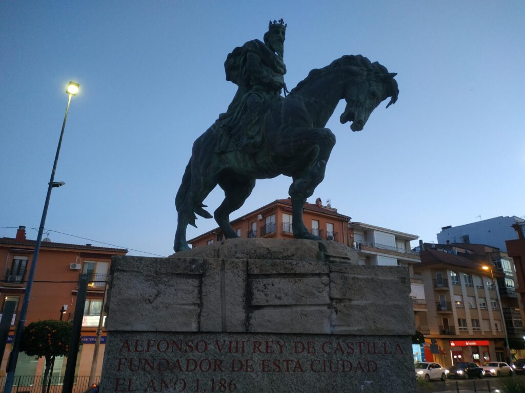 Monumento Rey Alfonso VIII