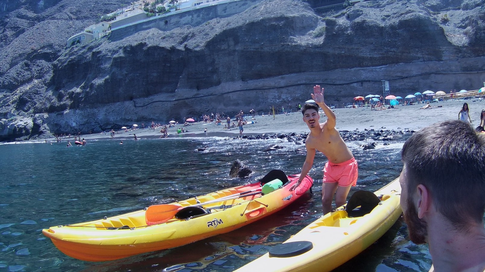 Kayak en los Gigantes, 11 planes imprescindibles en Tenerife