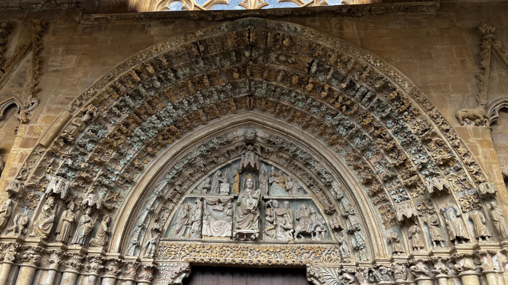 Portada Iglesia de Santa María La Real