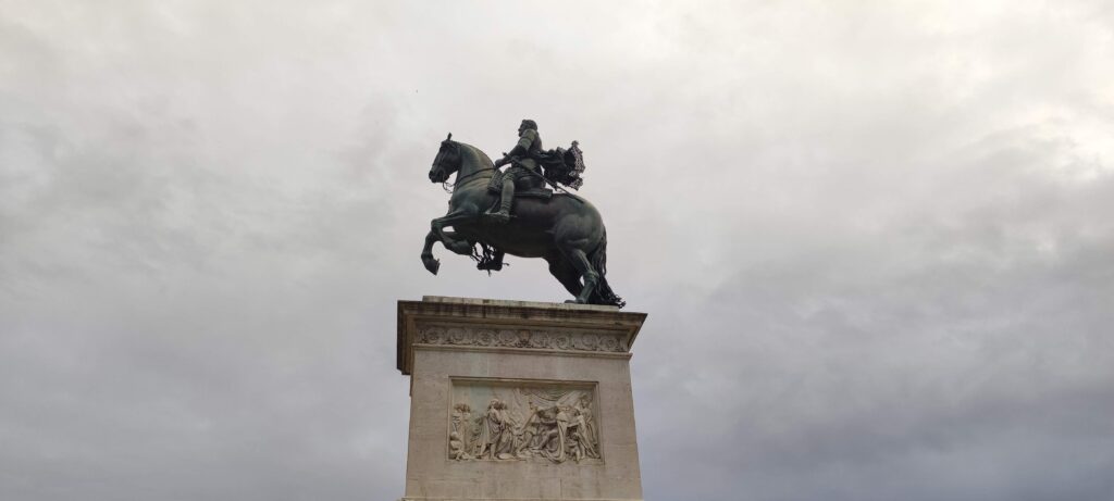 Estatua Felipe IV, Madrid
