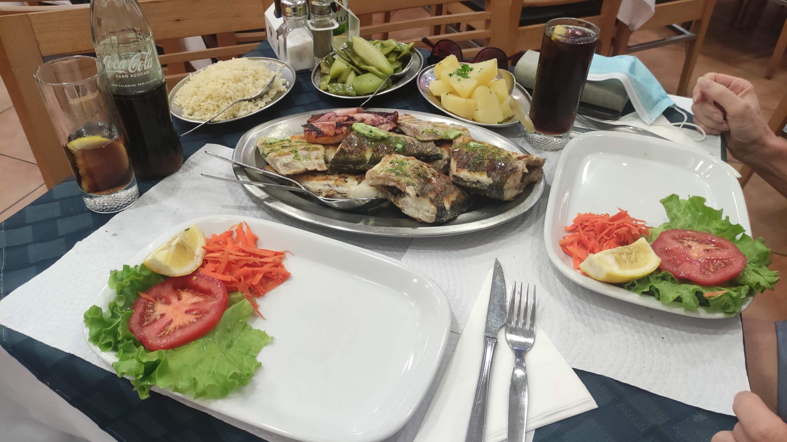 Plato de pescado variado