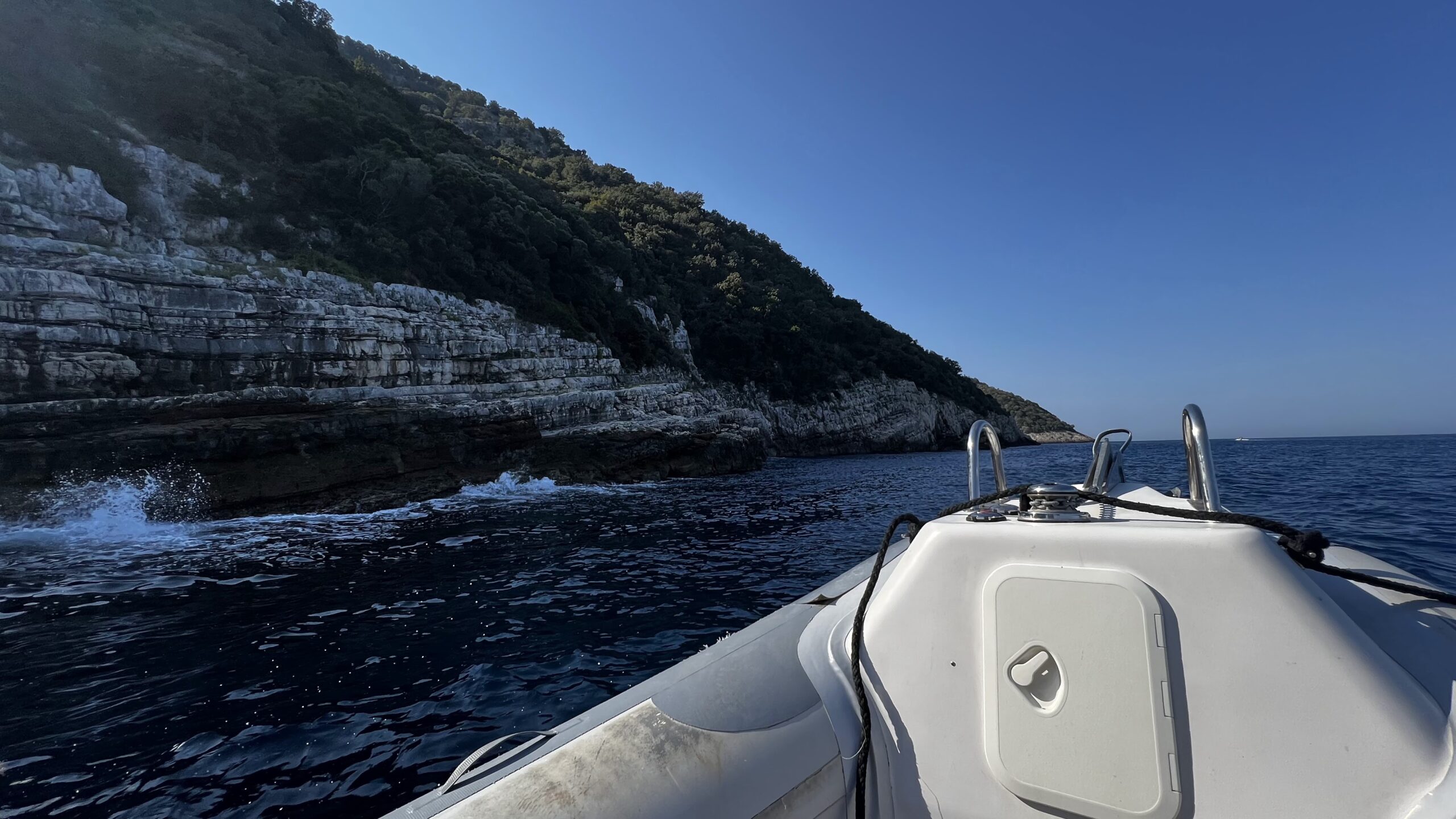 Excursión a la Península de Karaburun en lancha